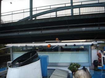 Zakken voor de lage bruggen