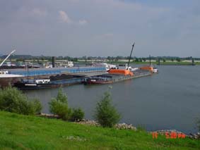 In de haven van IJzendoorn